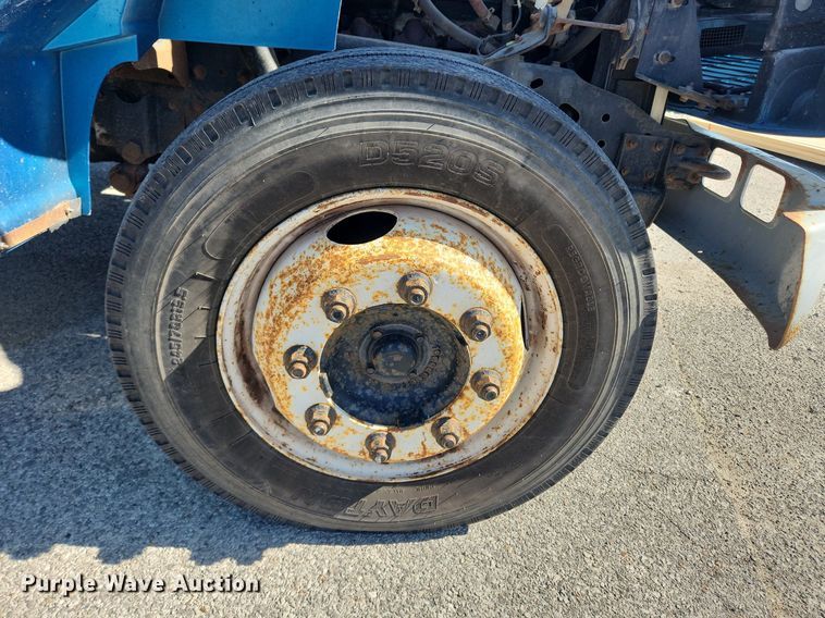 image for item MW9754 1997 International 4700  box truck