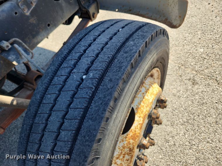 image for item MW9754 1997 International 4700  box truck