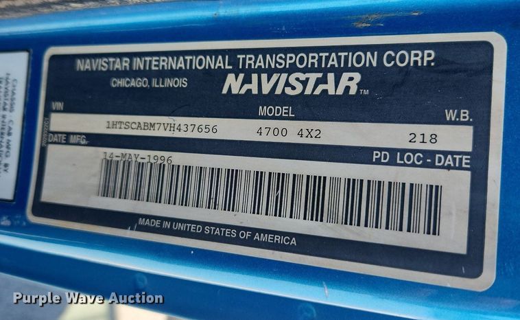 image for item MW9754 1997 International 4700  box truck