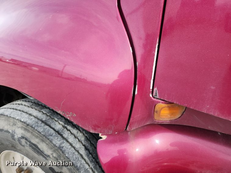 image for item MW9759 1997 Kenworth T2000  tank truck