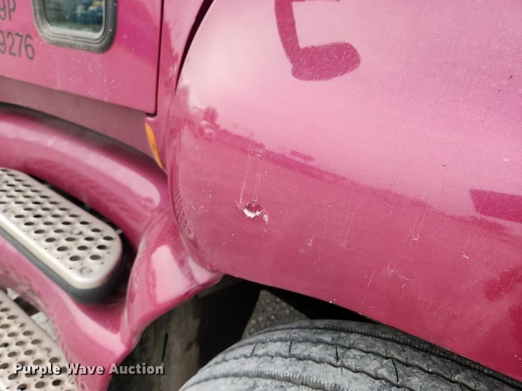 image for item MW9759 1997 Kenworth T2000  tank truck