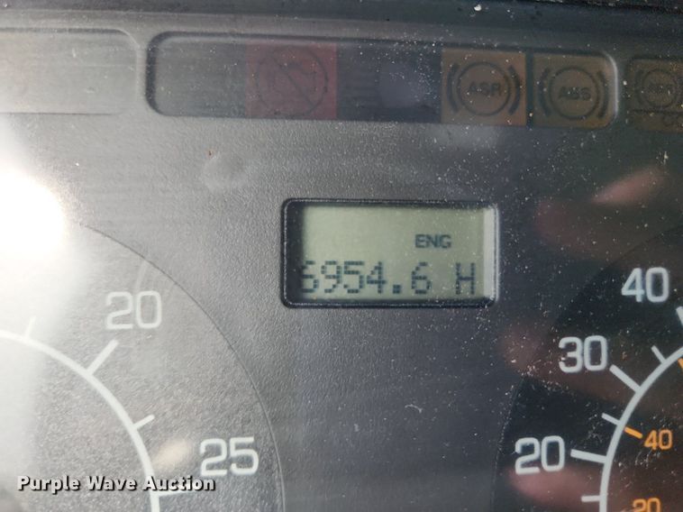 image for item MW9759 1997 Kenworth T2000  tank truck