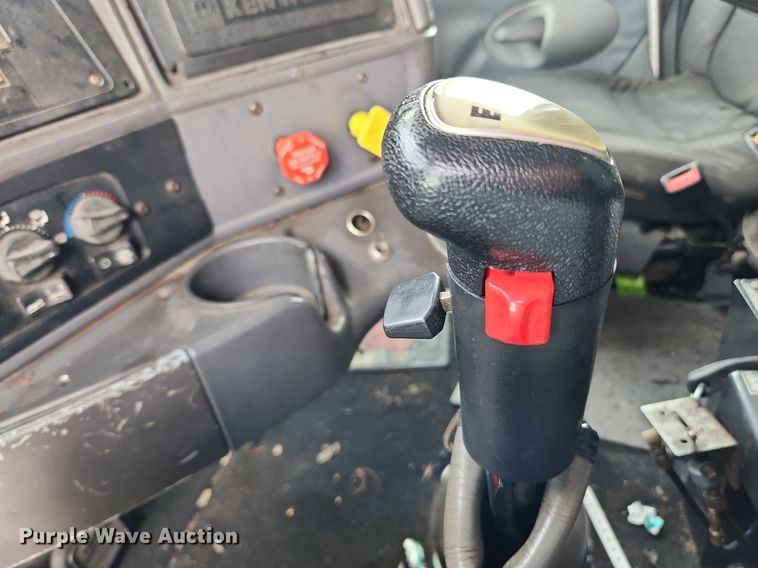 image for item MW9759 1997 Kenworth T2000  tank truck