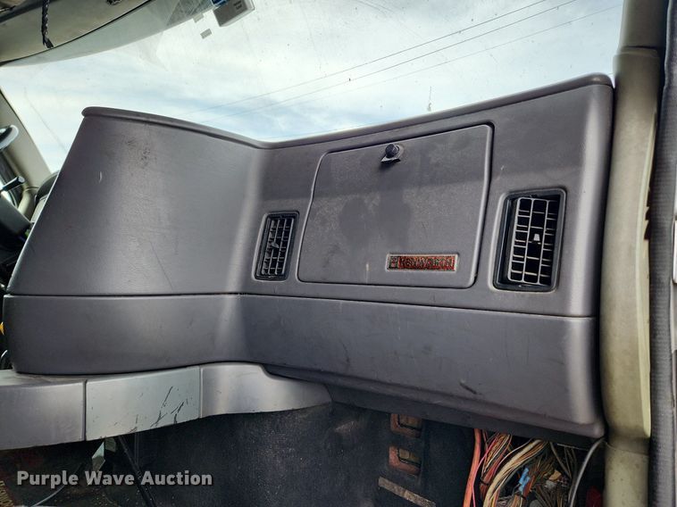 image for item MW9759 1997 Kenworth T2000  tank truck