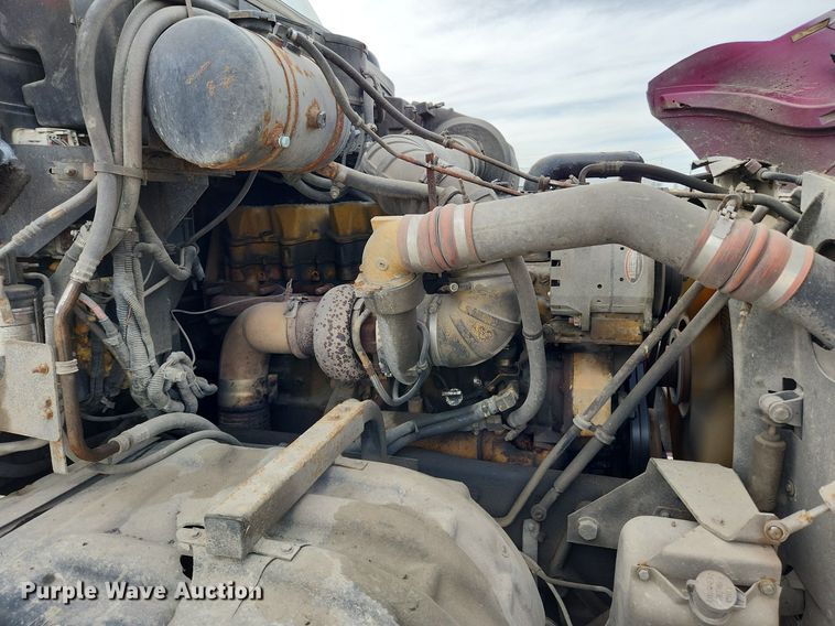 image for item MW9759 1997 Kenworth T2000  tank truck