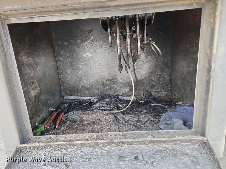 image for item MW9759 1997 Kenworth T2000  tank truck