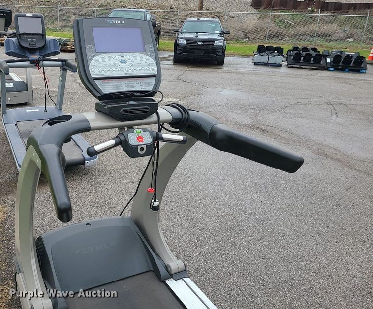 image for item DC6118 True CS800  treadmill