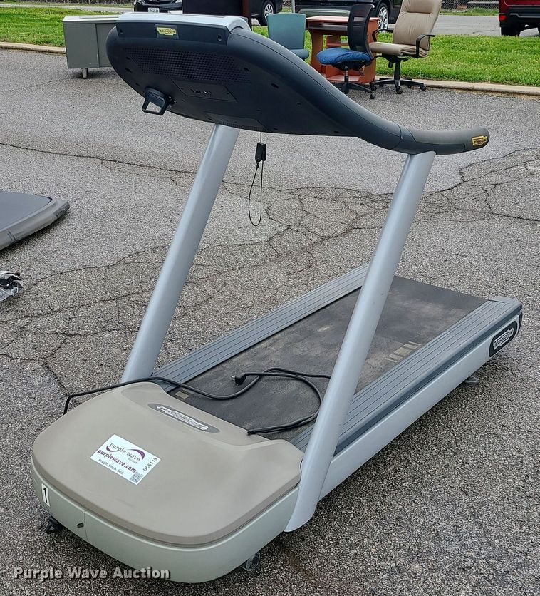TechnoGym treadmill in North Kansas City, MO Item DC6119 for sale