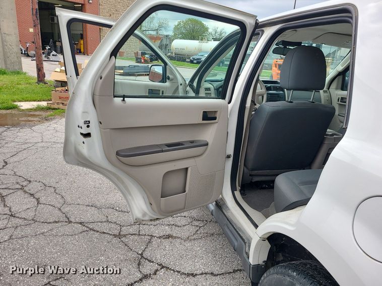 image for item DC6137 2009 Ford Escape  SUV