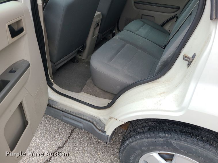 image for item DC6137 2009 Ford Escape  SUV