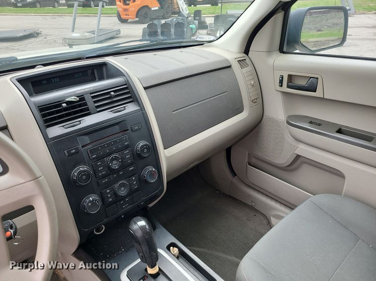image for item DC6137 2009 Ford Escape  SUV