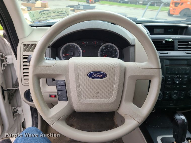 image for item DC6137 2009 Ford Escape  SUV