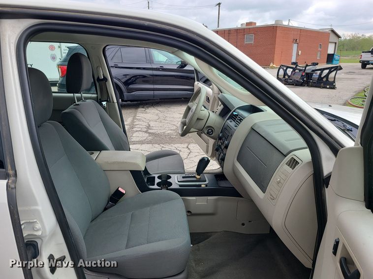 image for item DC6137 2009 Ford Escape  SUV