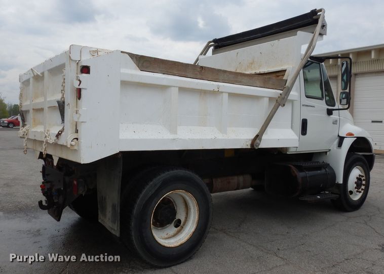 image for item DK1791 2005 International 4400  dump truck