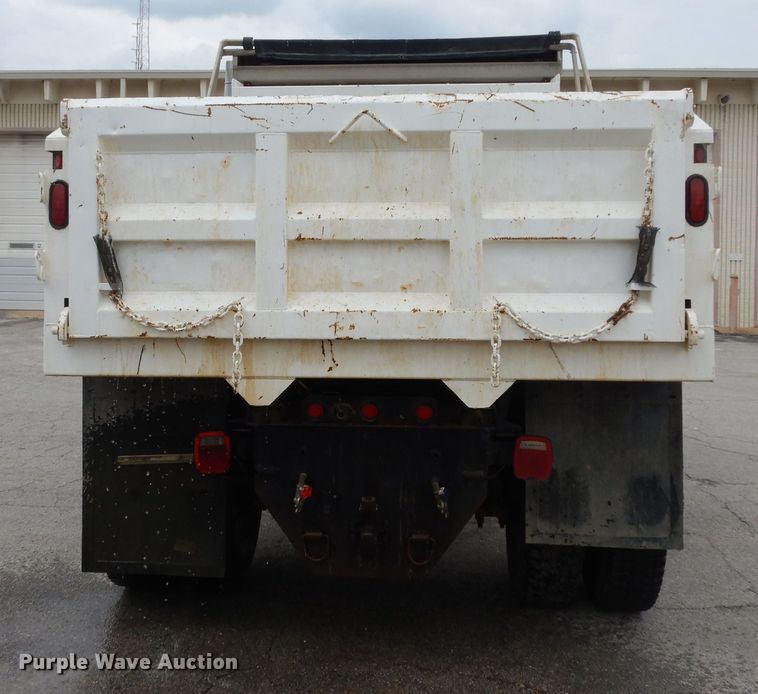 image for item DK1791 2005 International 4400  dump truck
