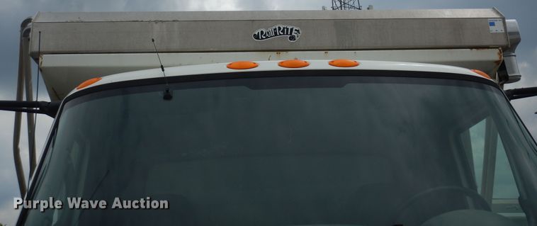 image for item DK1791 2005 International 4400  dump truck