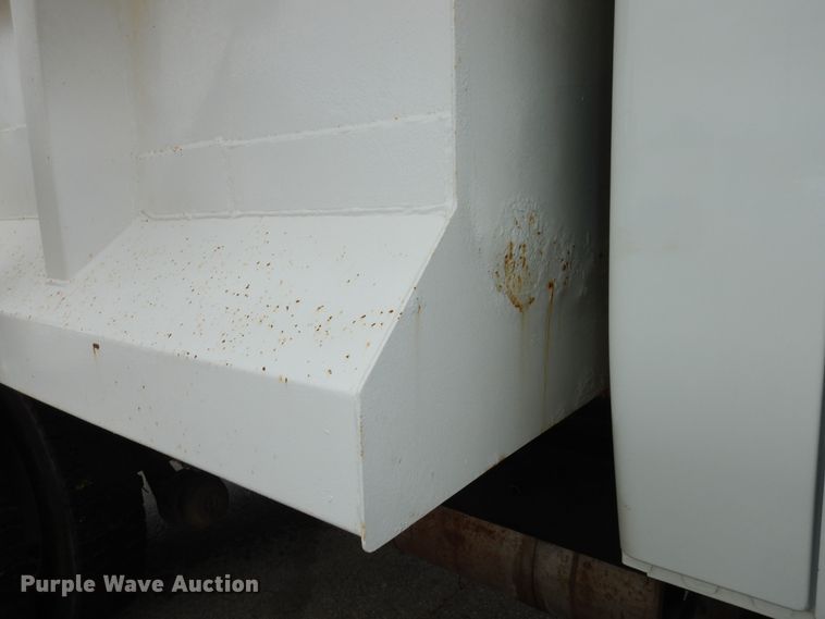 image for item DK1791 2005 International 4400  dump truck