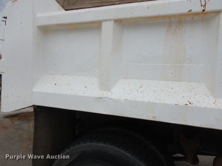 image for item DK1791 2005 International 4400  dump truck