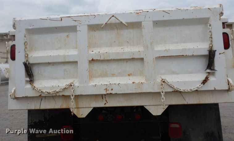 image for item DK1791 2005 International 4400  dump truck