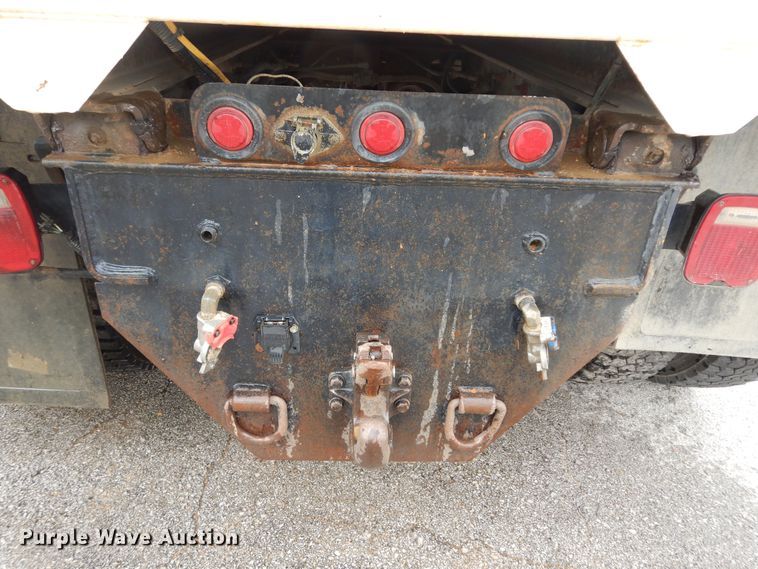 image for item DK1791 2005 International 4400  dump truck