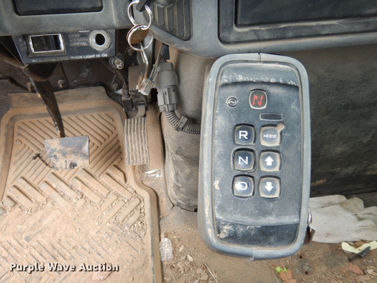 image for item DK1791 2005 International 4400  dump truck