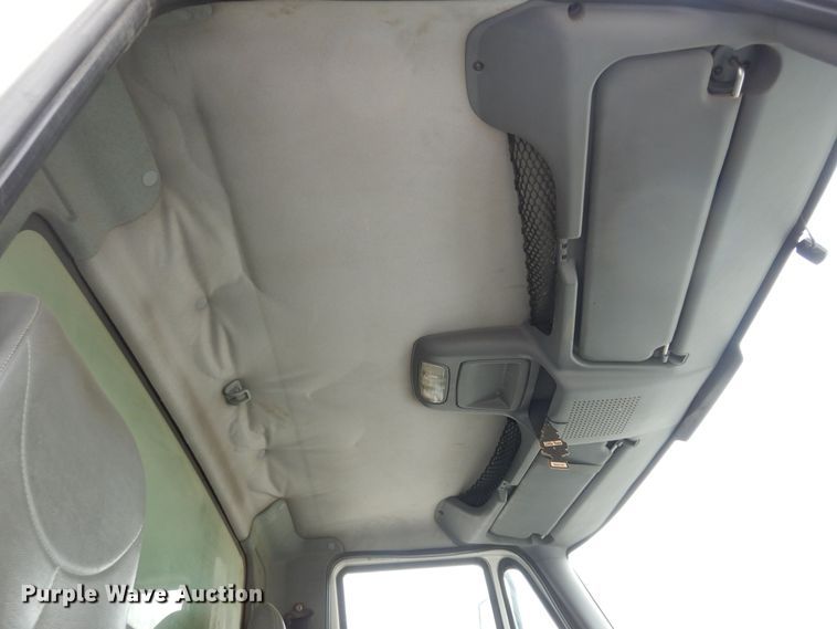 image for item DK1791 2005 International 4400  dump truck