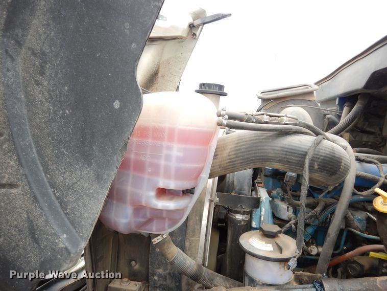 image for item DK1791 2005 International 4400  dump truck