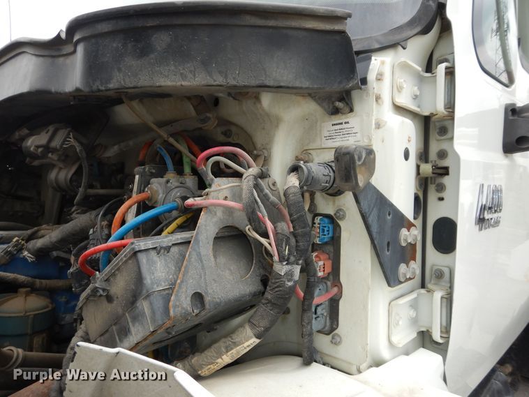 image for item DK1791 2005 International 4400  dump truck