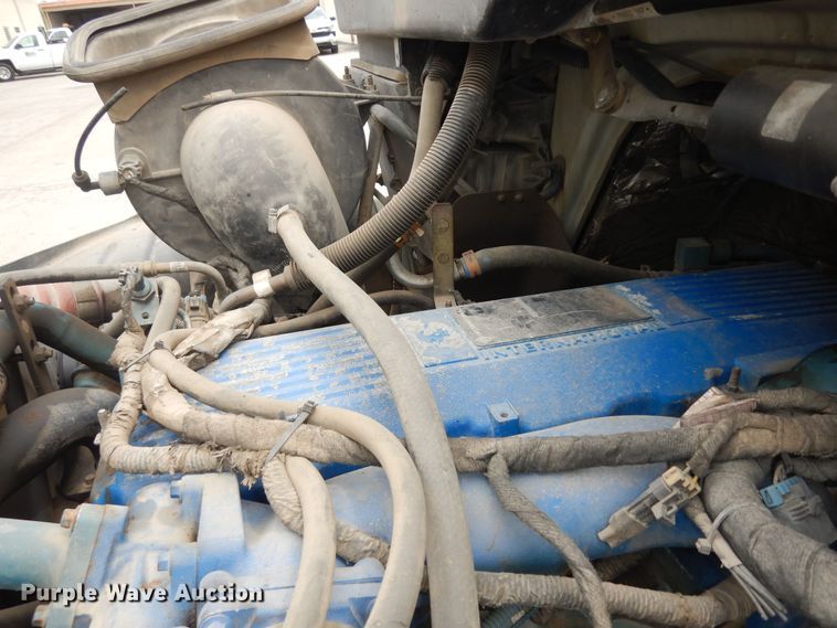 image for item DK1791 2005 International 4400  dump truck