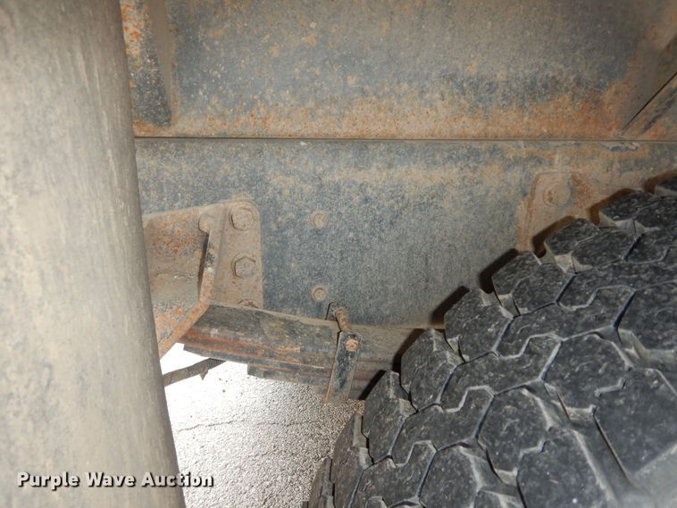 image for item DK1791 2005 International 4400  dump truck