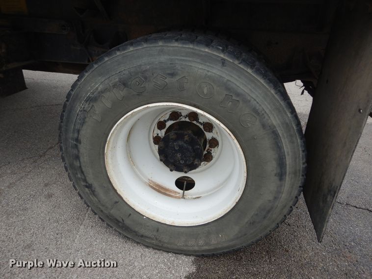 image for item DK1791 2005 International 4400  dump truck