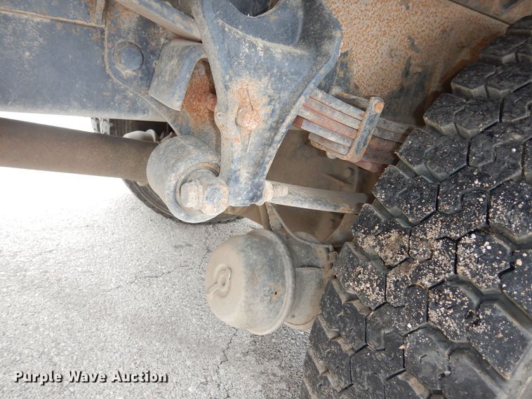 image for item DK1791 2005 International 4400  dump truck