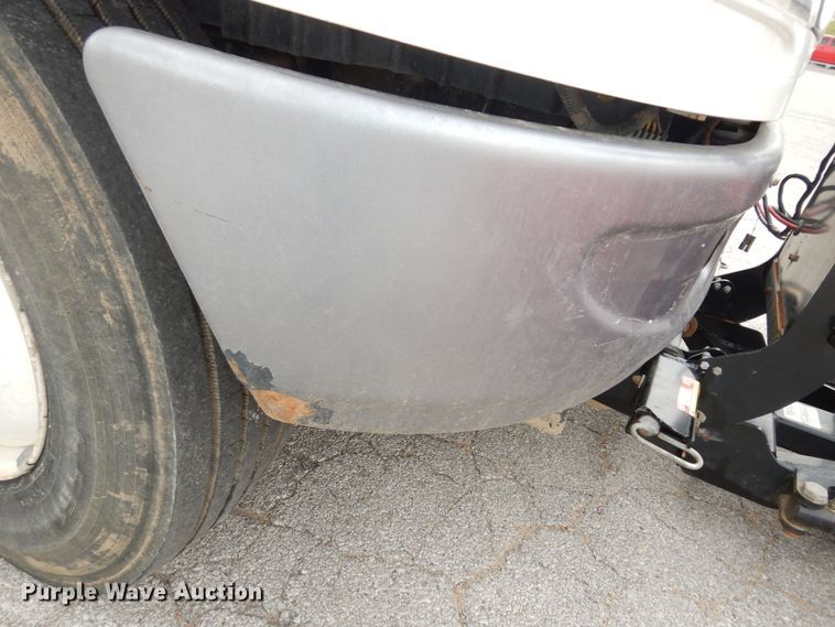 image for item DK1792 2005 International 4400  dump truck