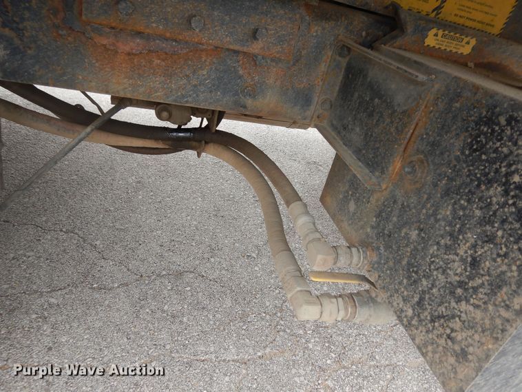 image for item DK1792 2005 International 4400  dump truck