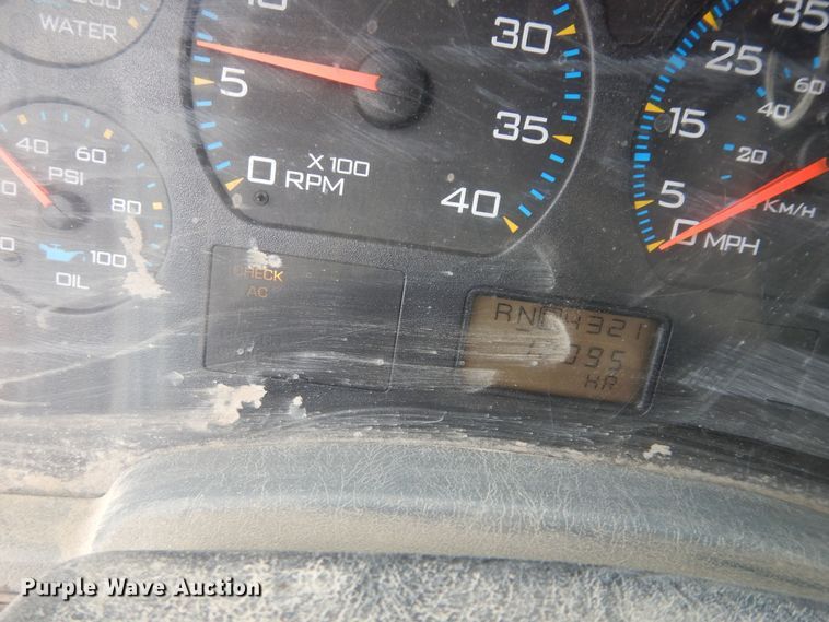 image for item DK1792 2005 International 4400  dump truck