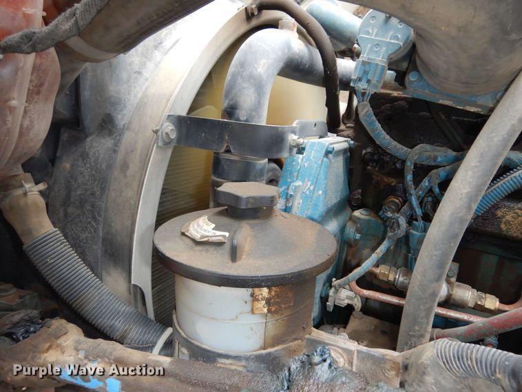 image for item DK1792 2005 International 4400  dump truck