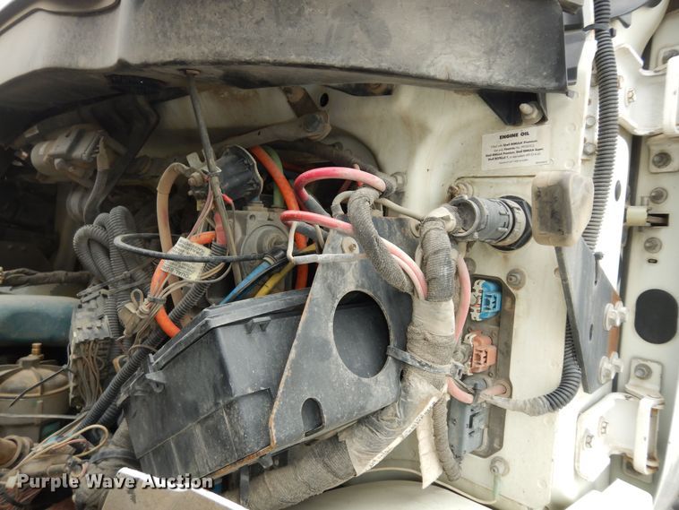 image for item DK1792 2005 International 4400  dump truck