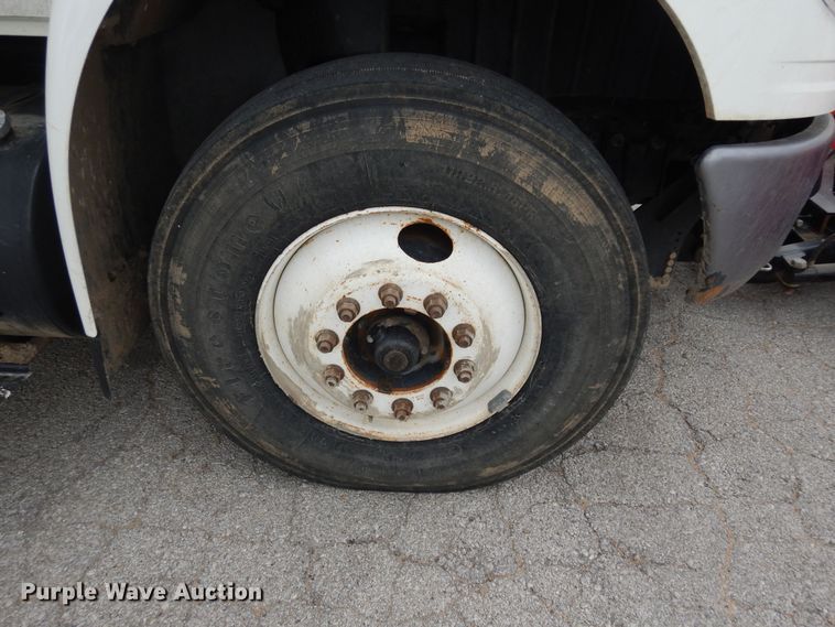 image for item DK1792 2005 International 4400  dump truck