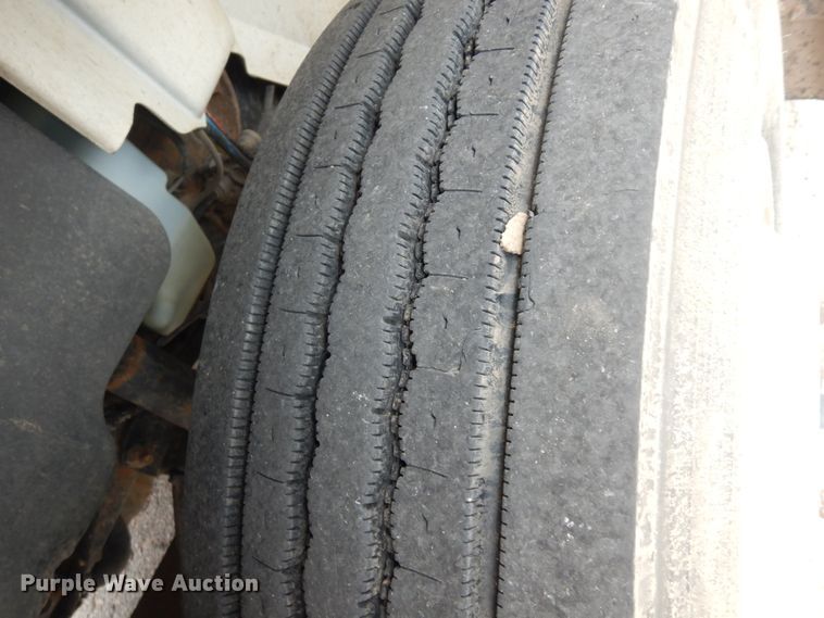 image for item DK1792 2005 International 4400  dump truck