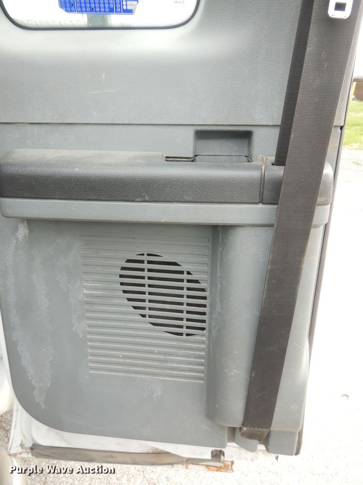 image for item DK1793 2012 Ford F450 Super Duty XL  SuperCab flatbed truck