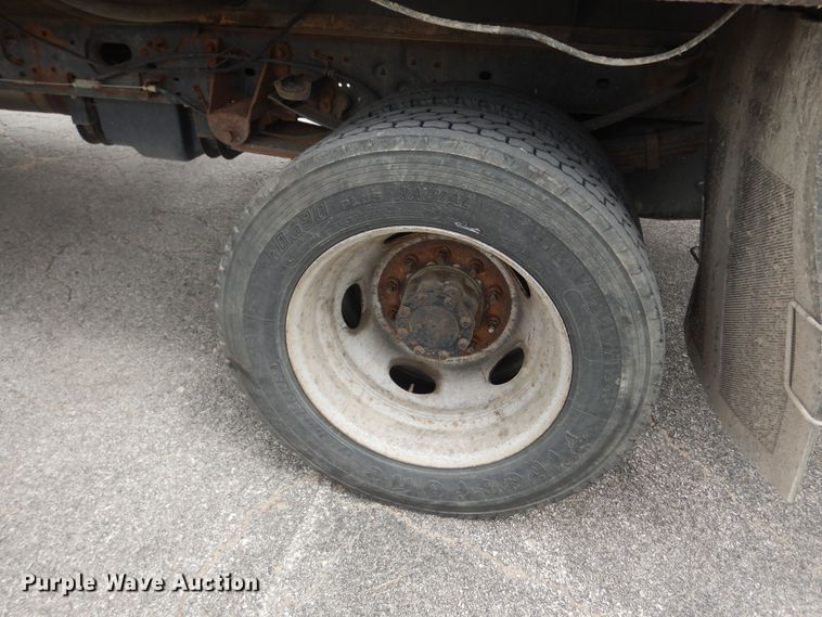 image for item DK1793 2012 Ford F450 Super Duty XL  SuperCab flatbed truck