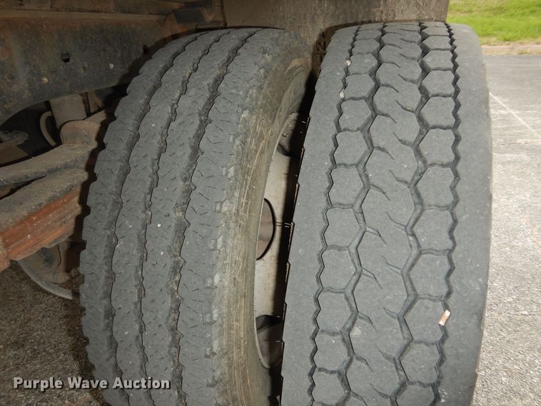 image for item DK1793 2012 Ford F450 Super Duty XL  SuperCab flatbed truck