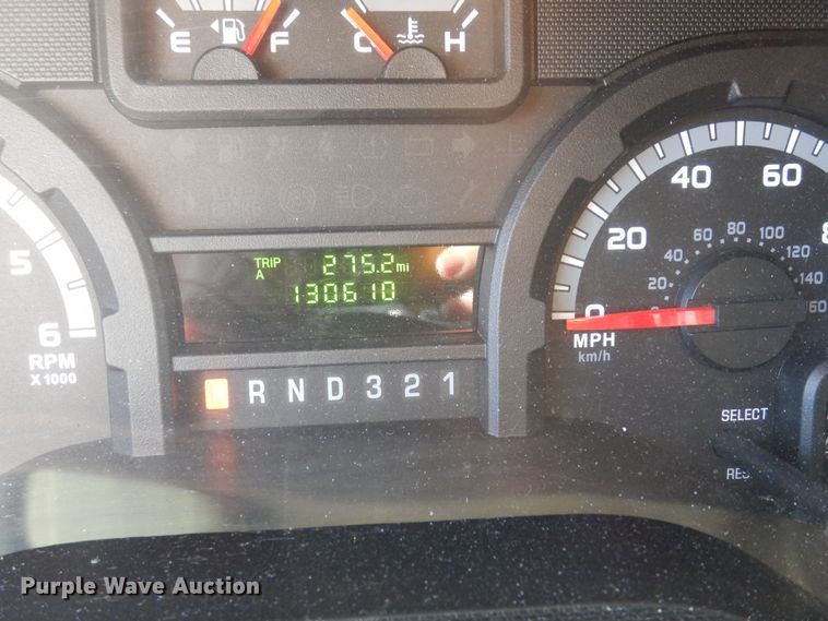 image for item DK1797 2015 Ford E450 Super Duty  shuttle bus