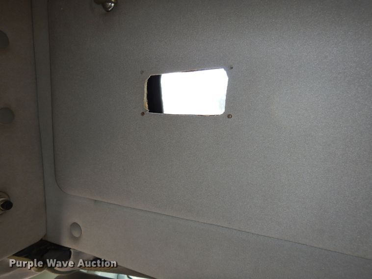 image for item DK1797 2015 Ford E450 Super Duty  shuttle bus