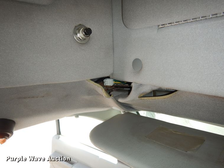 image for item DK1797 2015 Ford E450 Super Duty  shuttle bus