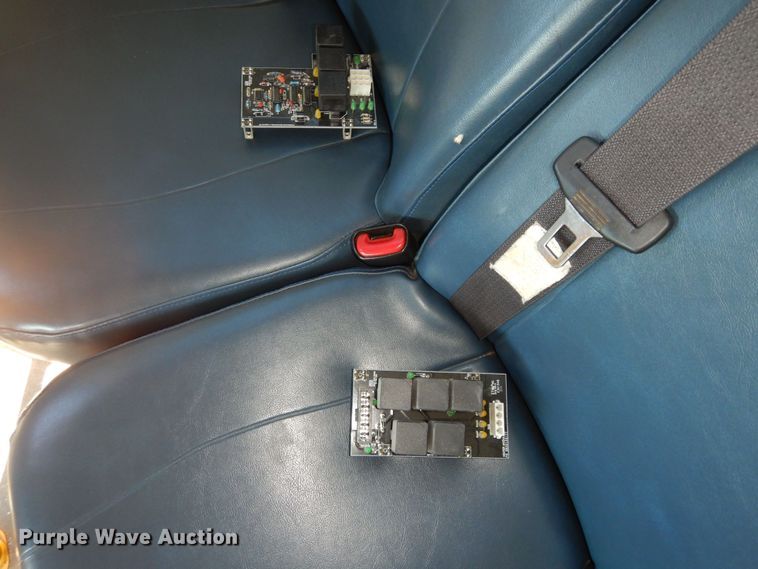 image for item DK1797 2015 Ford E450 Super Duty  shuttle bus