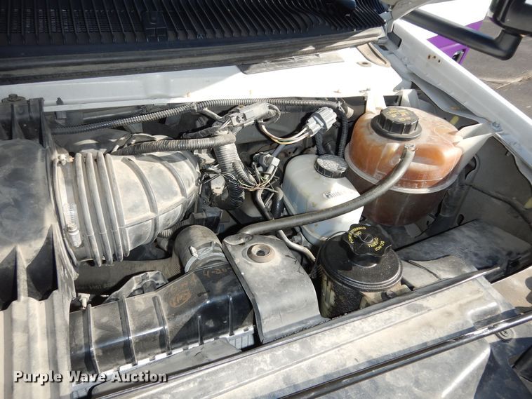 image for item DK1797 2015 Ford E450 Super Duty  shuttle bus