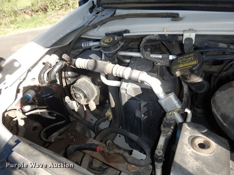 image for item DK1797 2015 Ford E450 Super Duty  shuttle bus