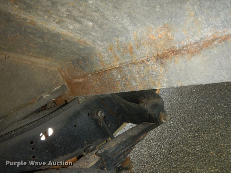 image for item DK1797 2015 Ford E450 Super Duty  shuttle bus