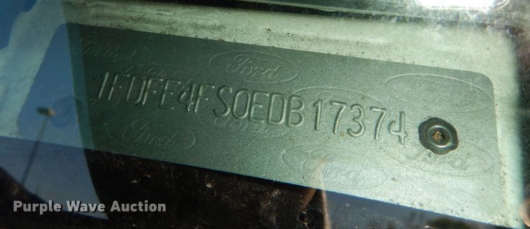 image for item DK1797 2015 Ford E450 Super Duty  shuttle bus